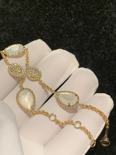 Serpent boheme and mother of pearl bracelet